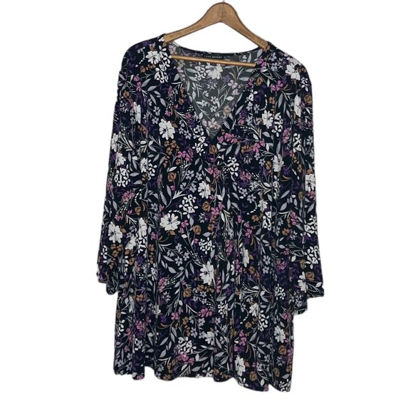 Lane Bryant 26/28 Black Purple Floral V-Neck Stretch Knit Jersey Top Blouse Plus - Picture 1 of 4